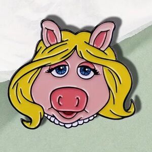 Miss Piggy Muppet Character Enamel Pin